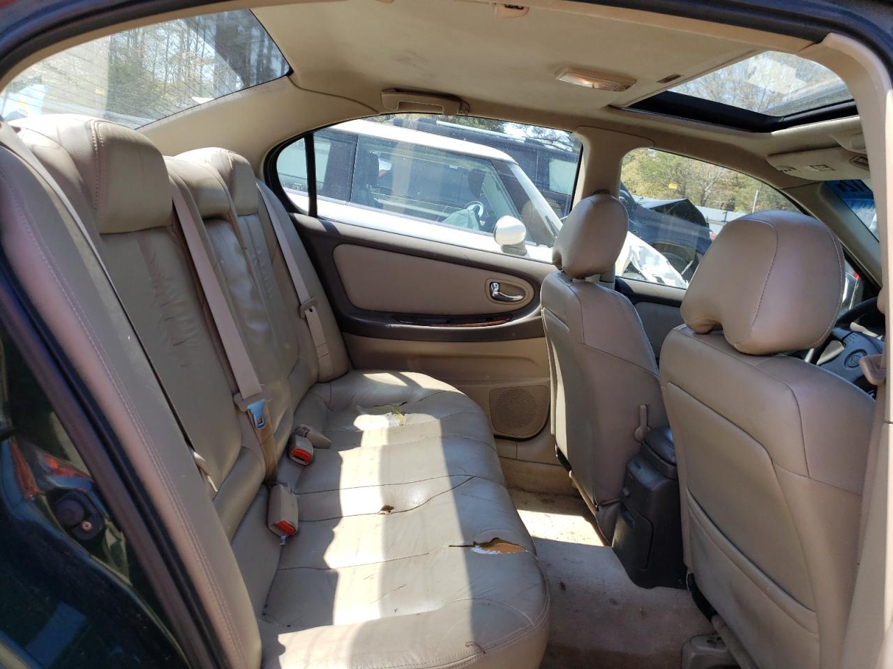 Photo 6 from auction – 2000 NISSAN MAXIMA GLE with VIN JN1CA31D8YT724643