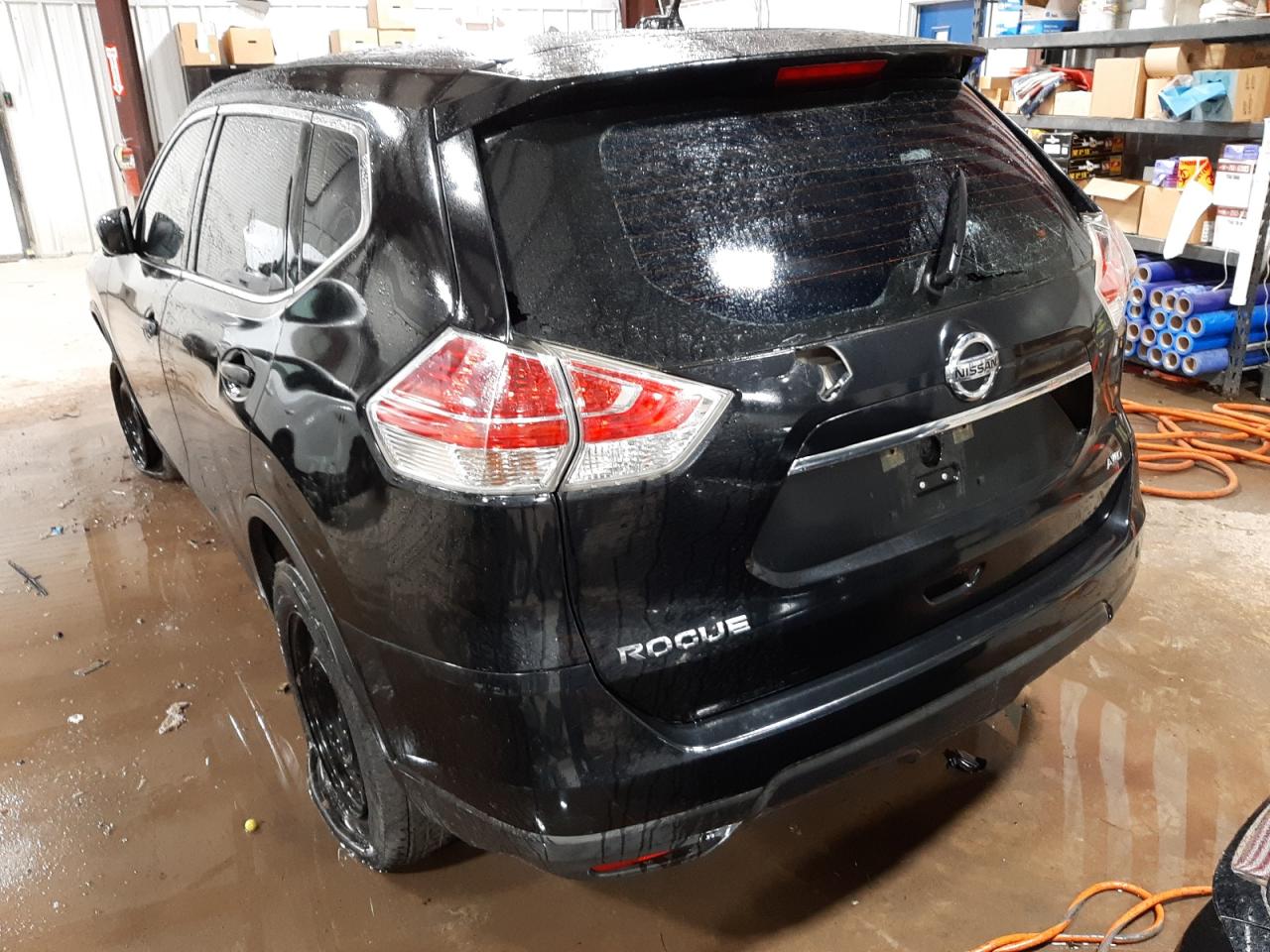 Photo 3 from auction – 2016 NISSAN ROGUE S with VIN KNMAT2MV9GP684156
