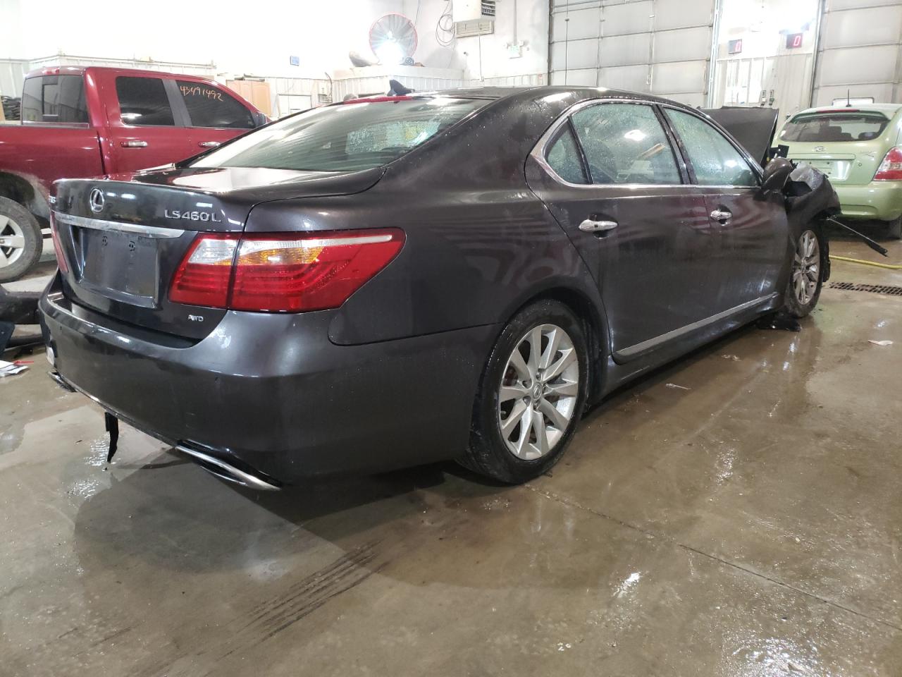 Photo 4 from auction – 2010 LEXUS LS 460L with VIN JTHDL5EF8A5001418