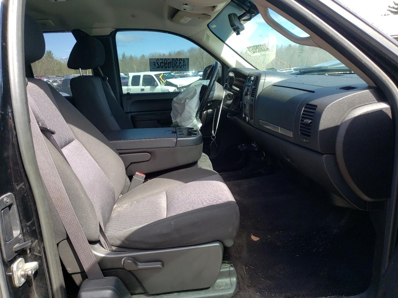 Photo 5 from auction – 2011 CHEVROLET silverado with VIN 1GCRKSE39BZ312526