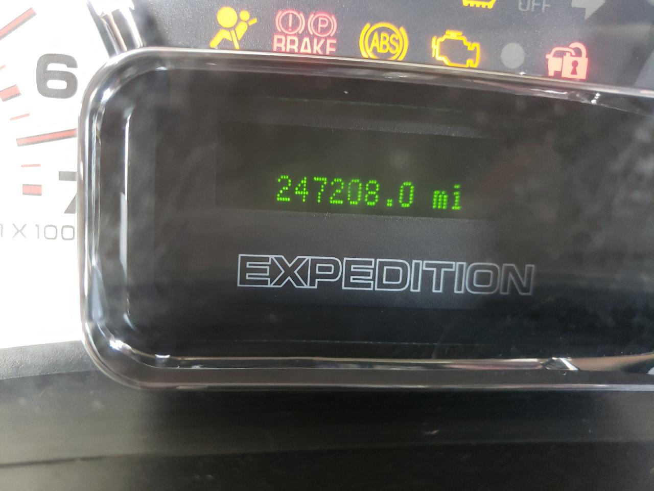 صورة رقم 8 من المزاد - 2008 FORD EXPEDITION مع VIN 1FMFK17568LA35353