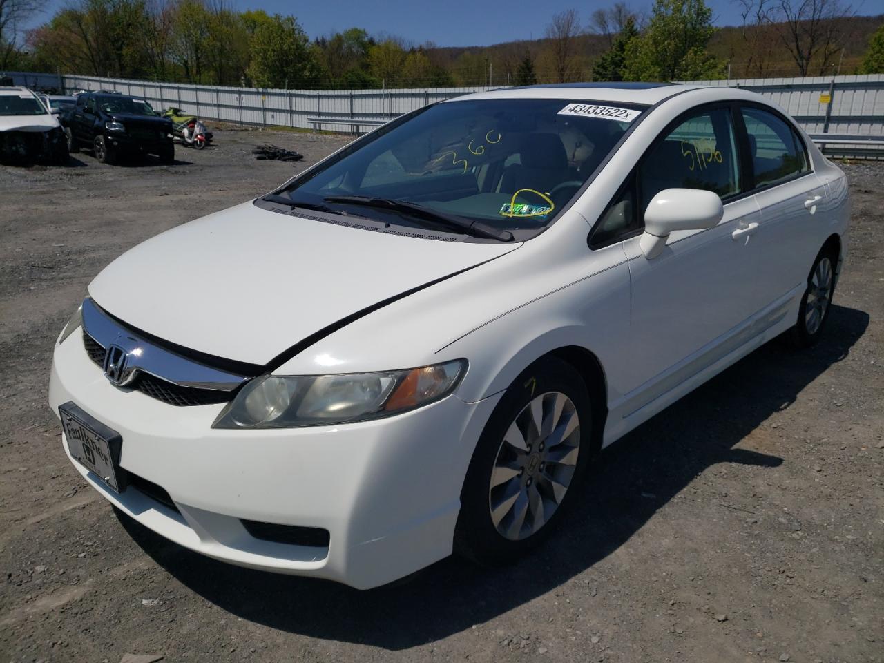 Photo 2 from auction – 2010 HONDA CIVIC EX with VIN 19XFA1F83AE085595