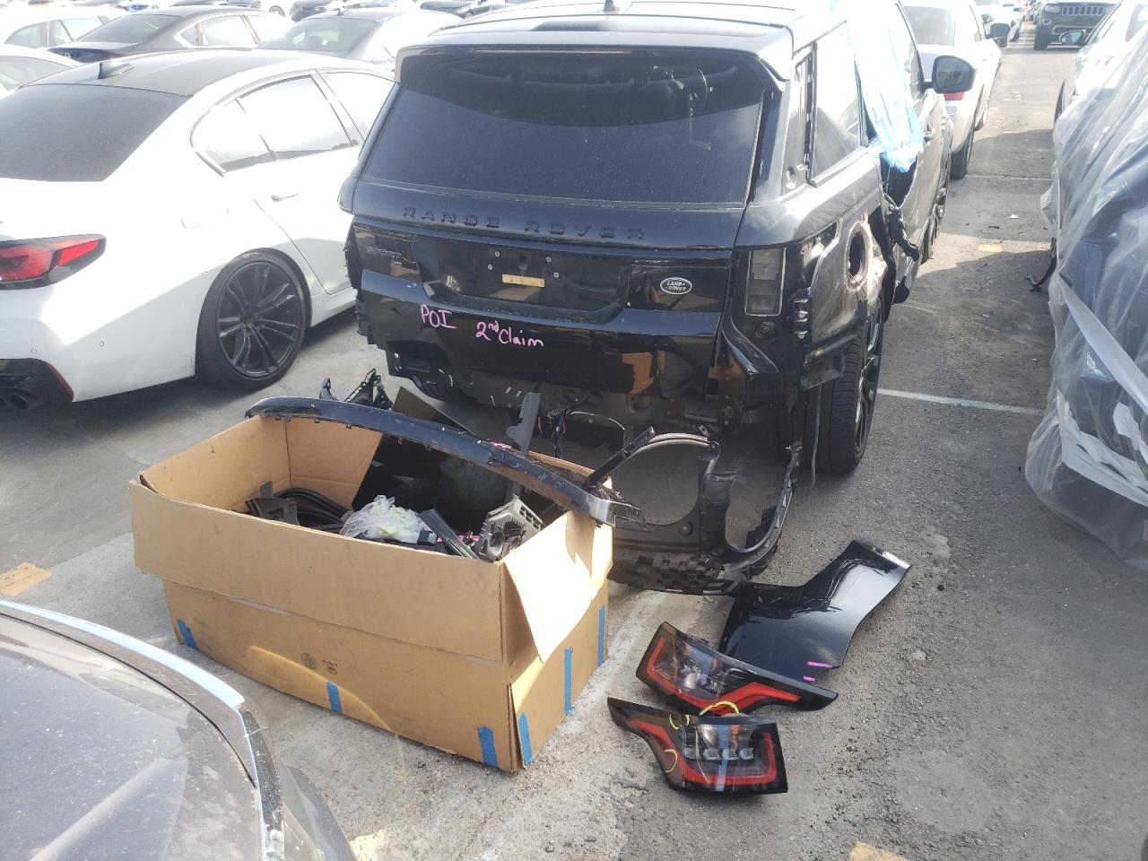 Photo 9 from auction – 2021 LAND ROVER RANGE ROVE with VIN SALWR2SU6MA753035