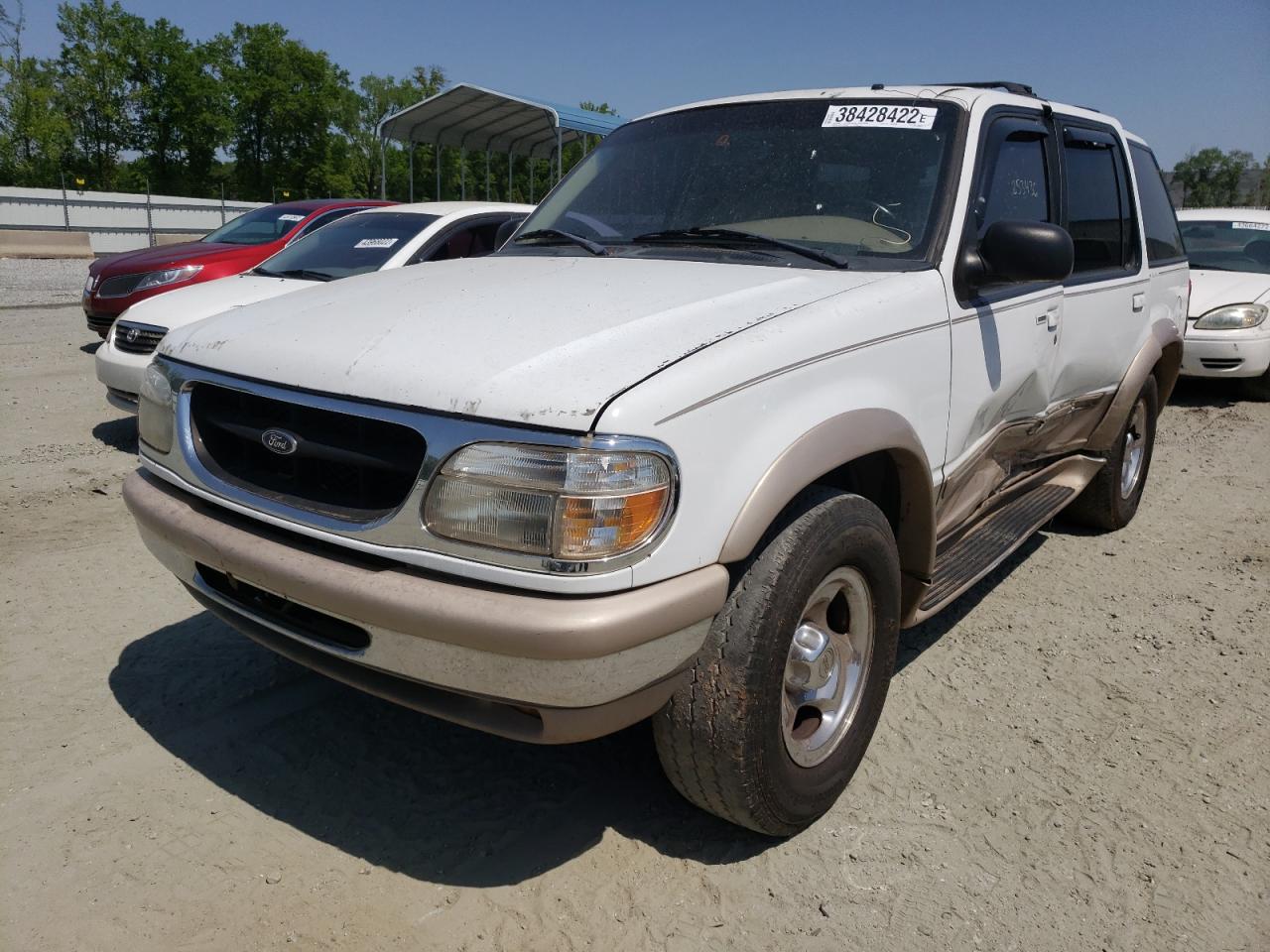 Photo 2 from auction – 1998 FORD EXPLORER with VIN 1FMZU34E3WZA04059