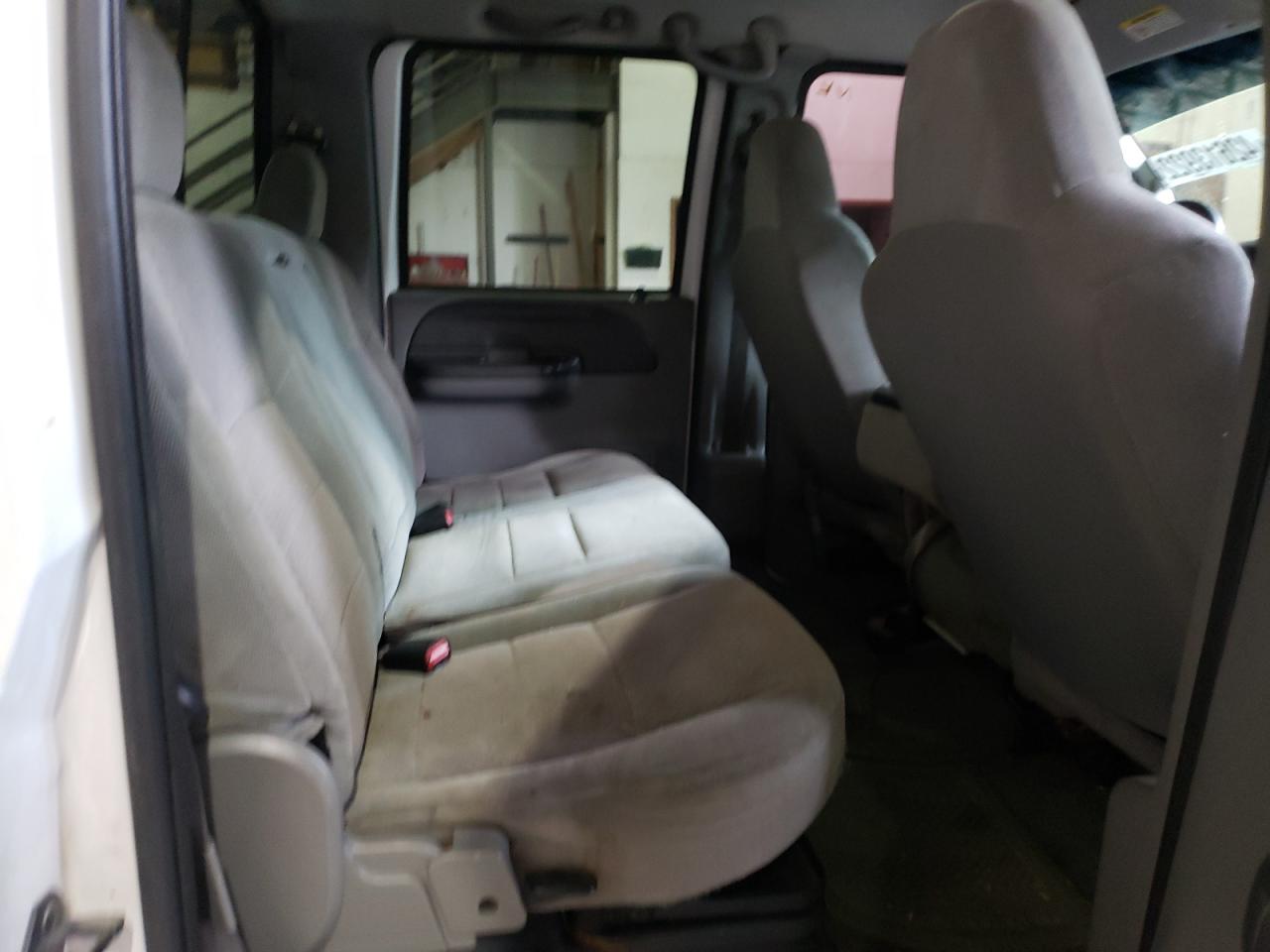 Photo 6 from auction – 2004 FORD F350 SRW S with VIN 1FTSW31P04EB09202