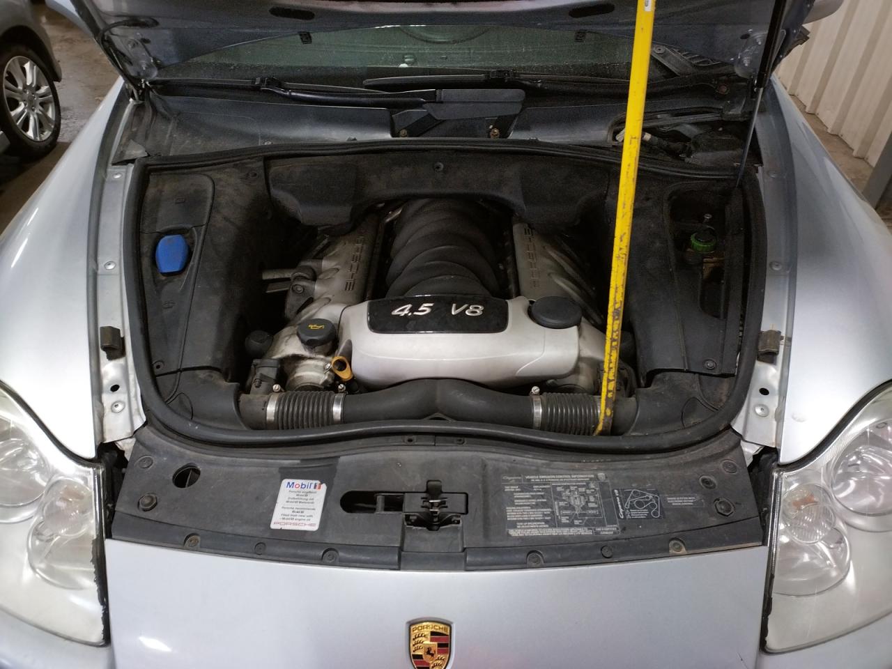 Photo 7 from auction – 2004 PORSCHE CAYENNE S with VIN WP1AB29P84LA71119