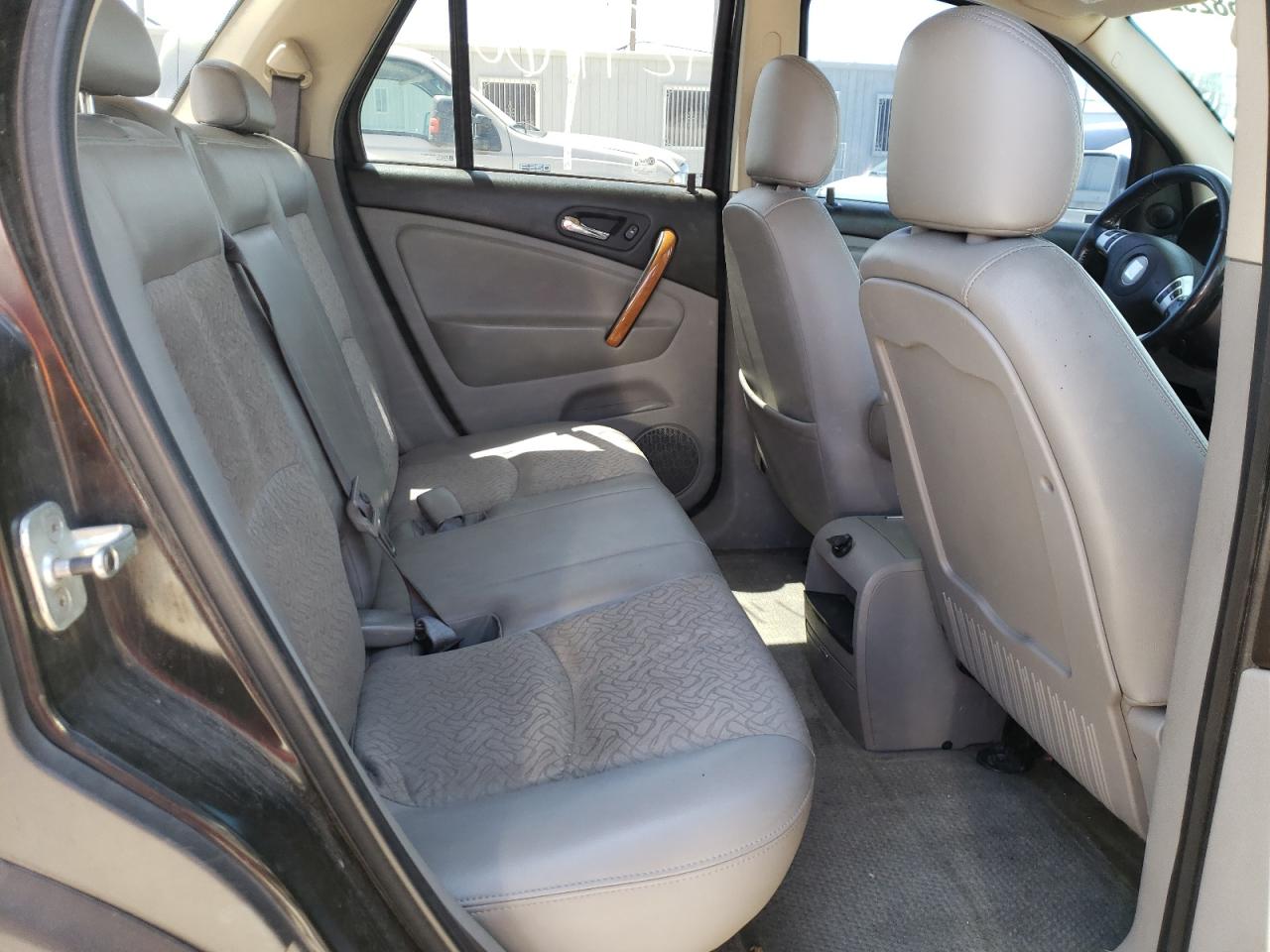 Photo 6 from auction – 2006 SATURN VUE with VIN 5GZCZ53496S847738