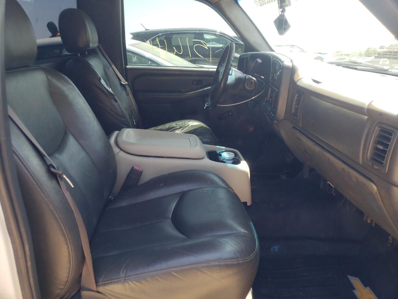 Photo 5 from auction – 2005 CHEVROLET SILVERADO with VIN 1GCEC14Z35Z325174
