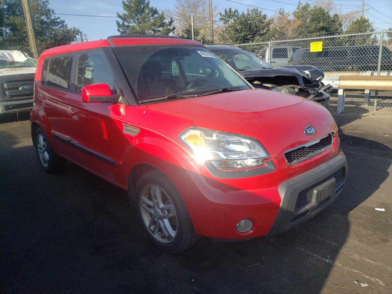KIA SOUL + 2010 with VIN KNDJT2A27A7085824 - Photo from auction