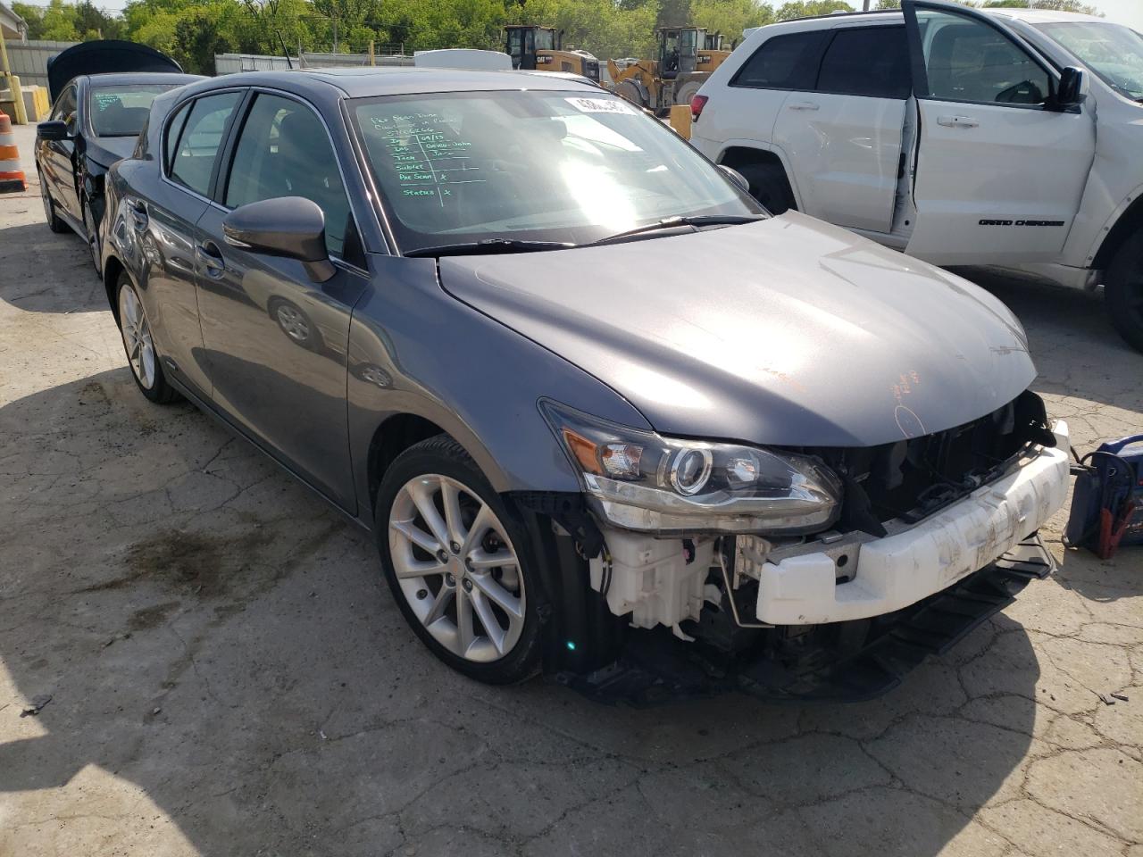 LEXUS CT 200 2013 with VIN JTHKD5BHXD2171487 - Photo from auction