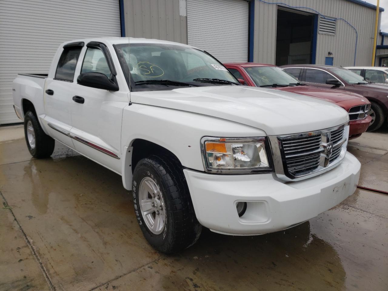 DODGE DAKOTA QUA 2008 with VIN 1D7HW58N68S608111 - Photo from auction
