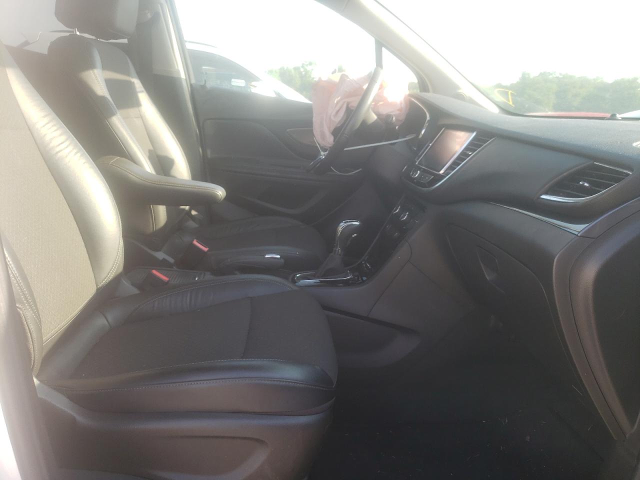 Photo 5 from auction – 2017 BUICK ENCORE PRE with VIN KL4CJASB8HB199971