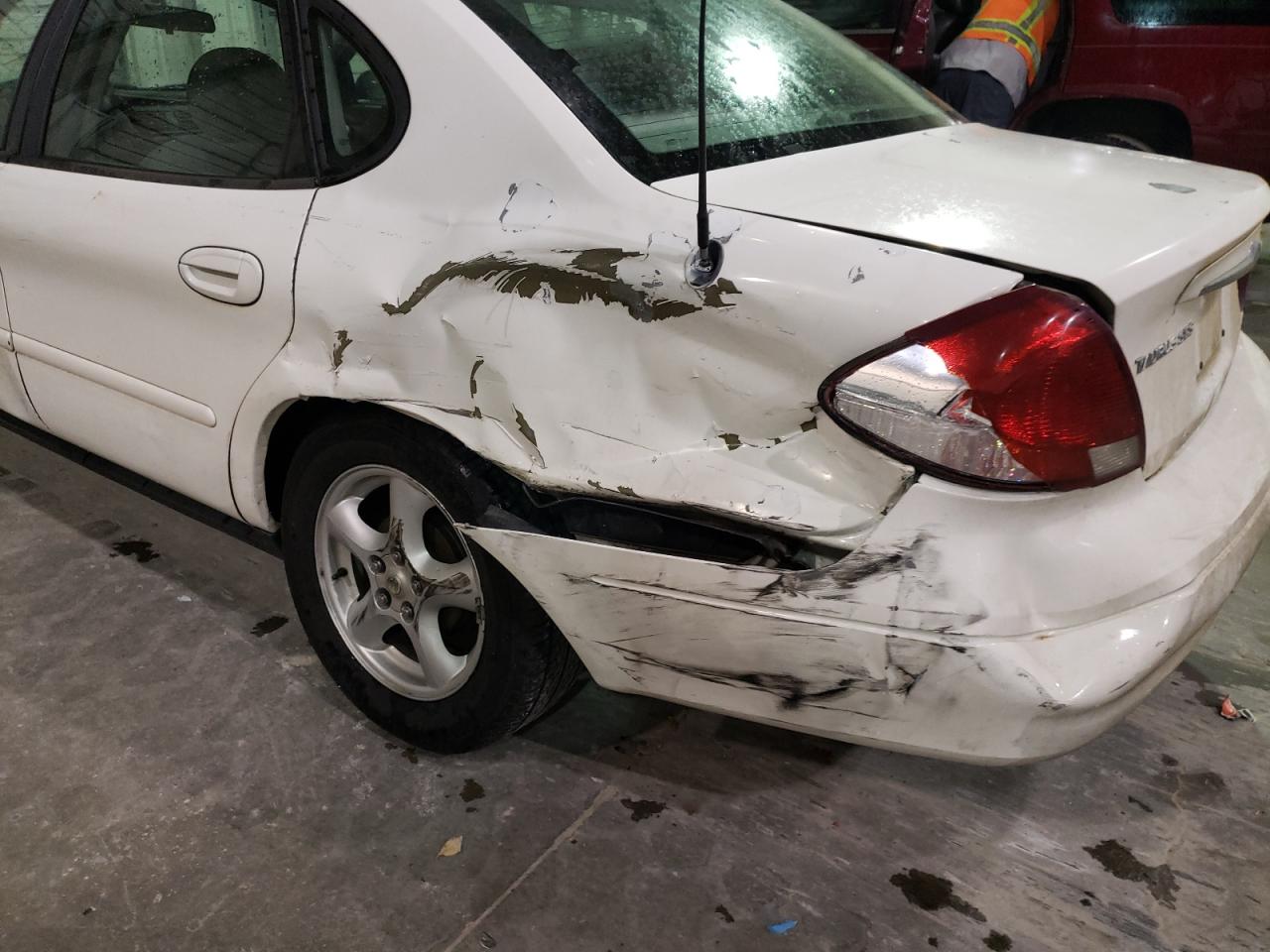 Photo 9 from auction – 2003 FORD TAURUS SES with VIN 1FAFP552X3A172554