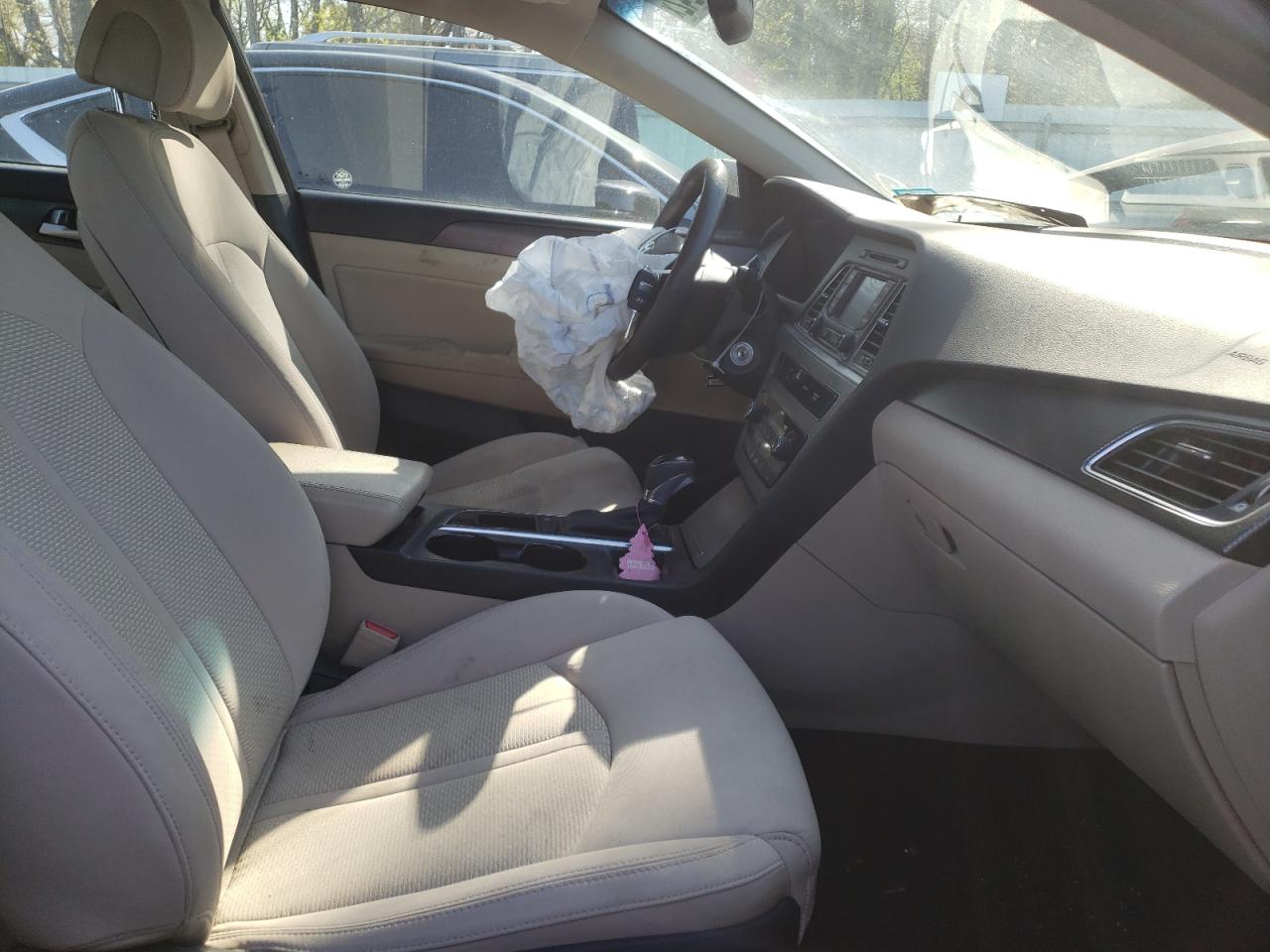 Photo 5 from auction – 2015 HYUNDAI SONATA SPO with VIN 5NPE34AF2FH085281