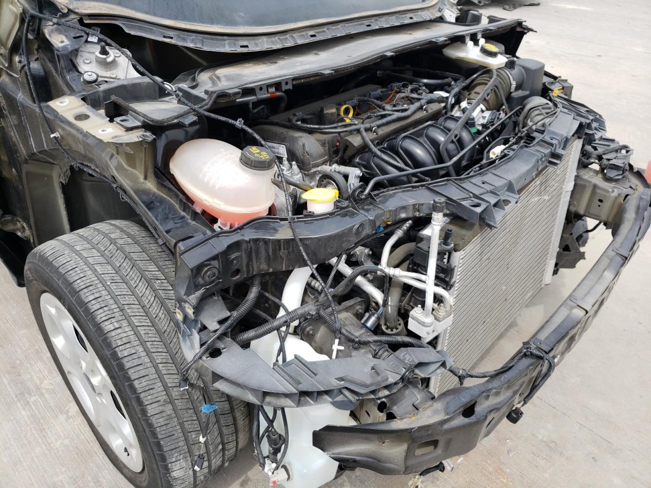 Photo 9 from auction – 2018 FORD ESCAPE S with VIN 1FMCU0F70JUA50456