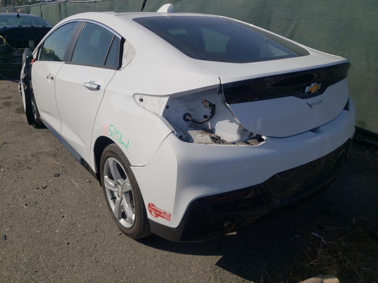 Photo 3 from auction – 2018 CHEVROLET VOLT LT with VIN 1G1RC6S55JU155530
