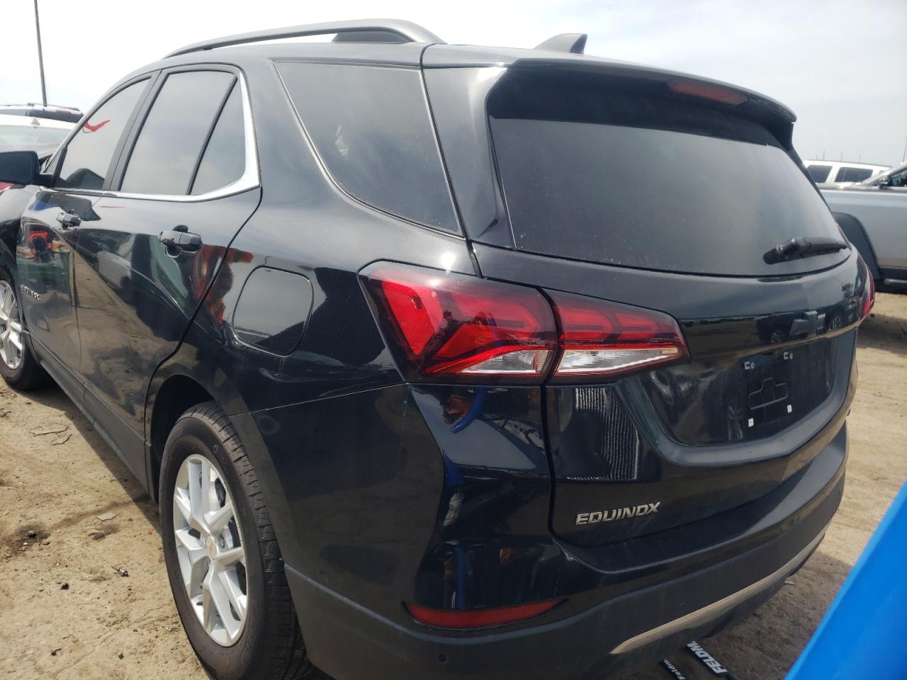 Photo 3 from auction – 2022 CHEVROLET EQUINOX LT with VIN 3GNAXKEV2NL120853