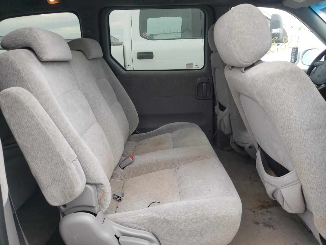 Photo 6 from auction – 2005 KIA SEDONA EX with VIN KNDUP131056615952