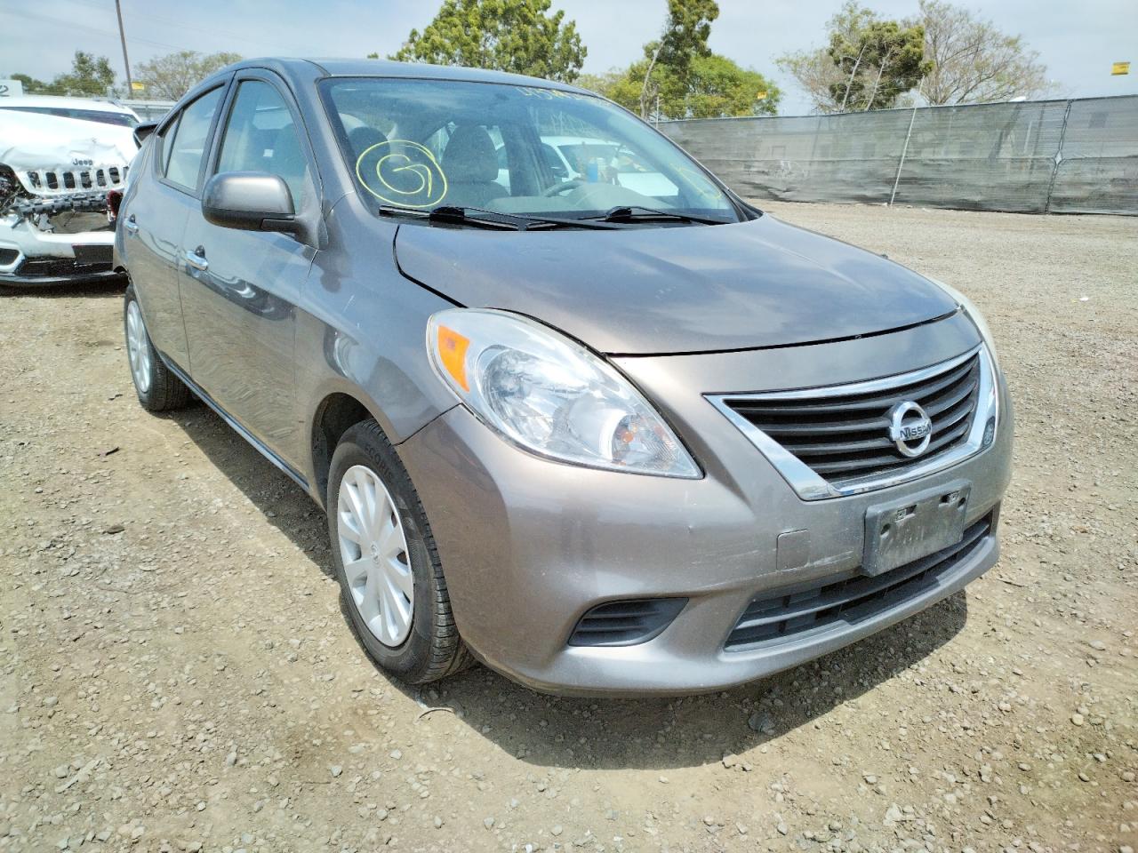 NISSAN VERSA S 2013 with VIN 3N1CN7AP6DL888431 - Photo from auction