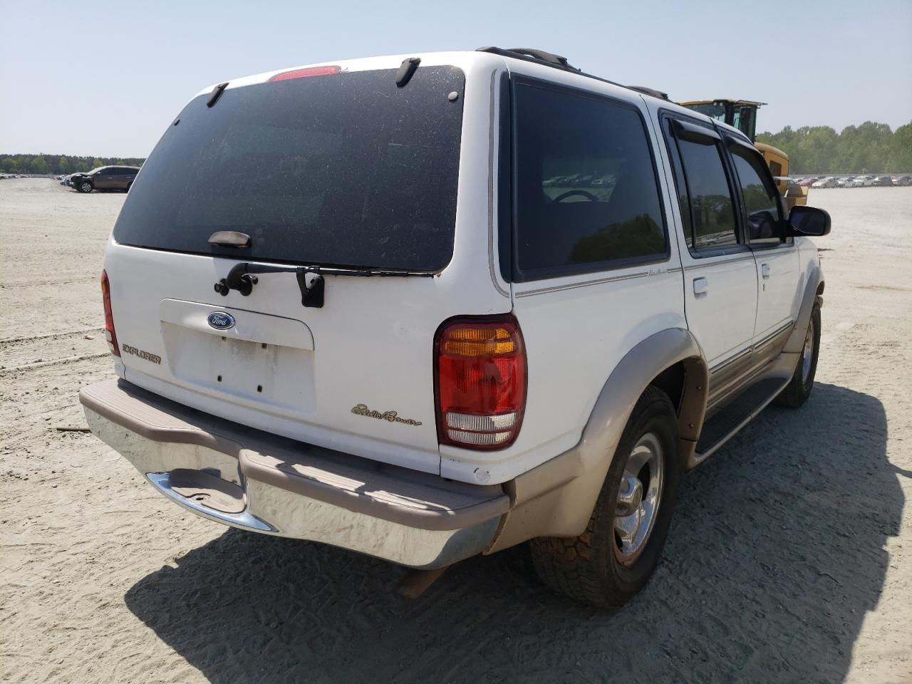Photo 4 from auction – 1998 FORD EXPLORER with VIN 1FMZU34E3WZA04059