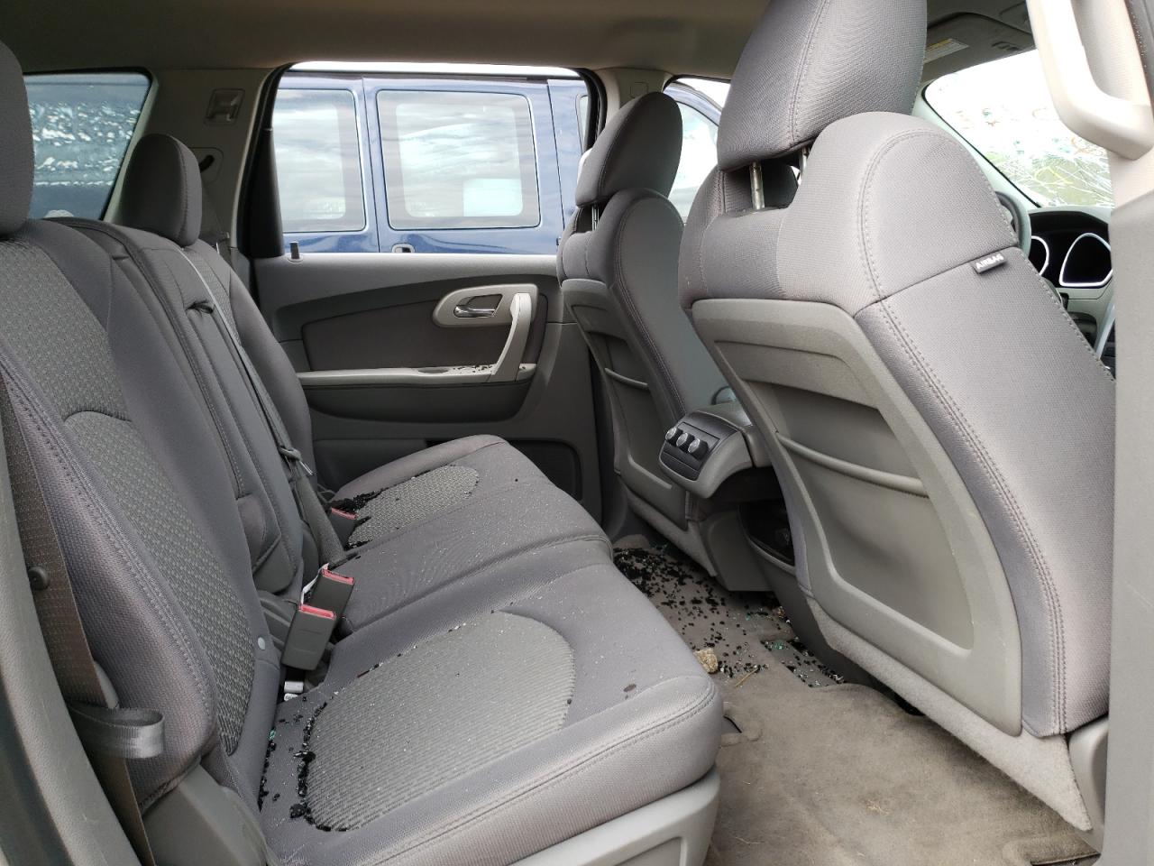 Photo 6 from auction – 2010 CHEVROLET TRAVERSE L with VIN 1GNLREED7AS148963