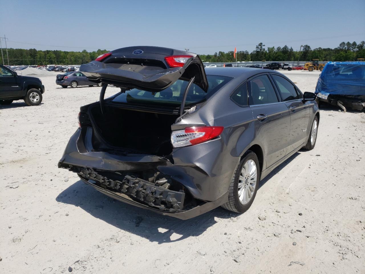 Photo 4 from auction – 2013 FORD FUSION SE with VIN 3FA6P0LU2DR375114