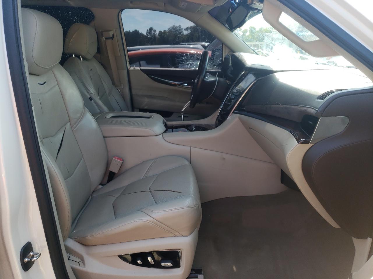 Photo 5 from auction – 2015 CADILLAC ESCALADE E with VIN 1GYS3JKJ3FR255123
