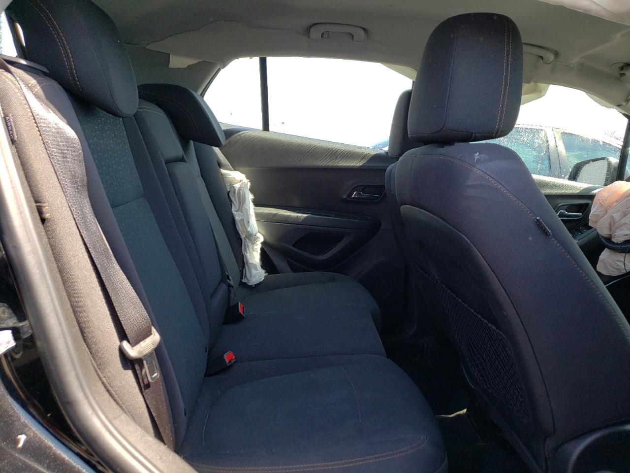 Photo 6 from auction – 2017 CHEVROLET TRAX LS with VIN 3GNCJKSB8HL210730