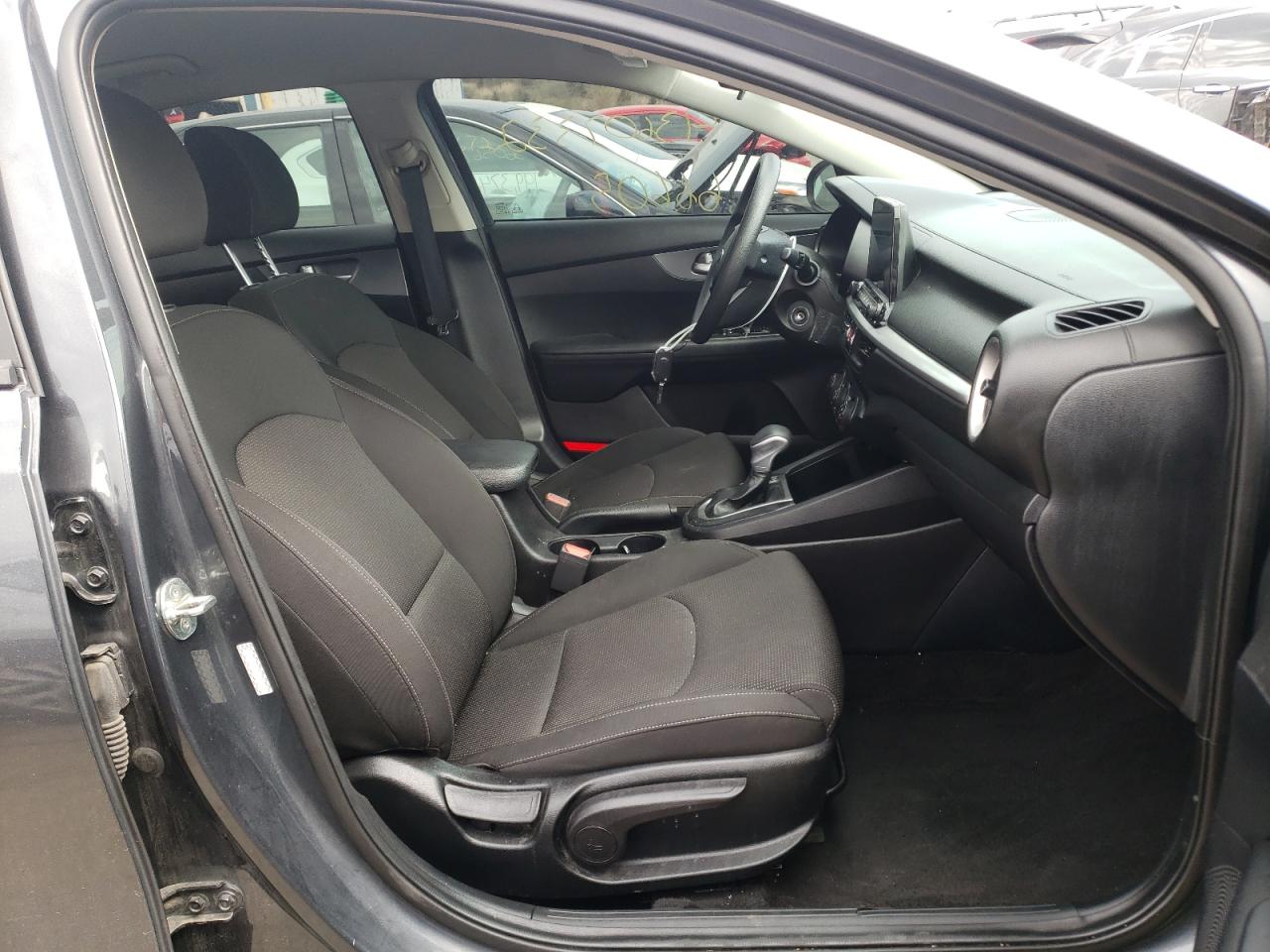 Photo 5 from auction – 2020 KIA FORTE FE with VIN 3KPF24AD7LE190873