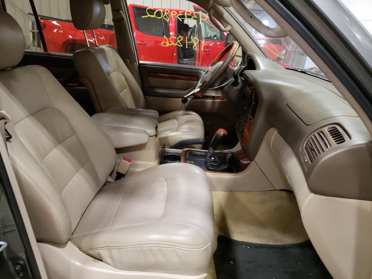 Photo 5 from auction – 2000 LEXUS LX 470 with VIN JT6HT00W9Y0110403