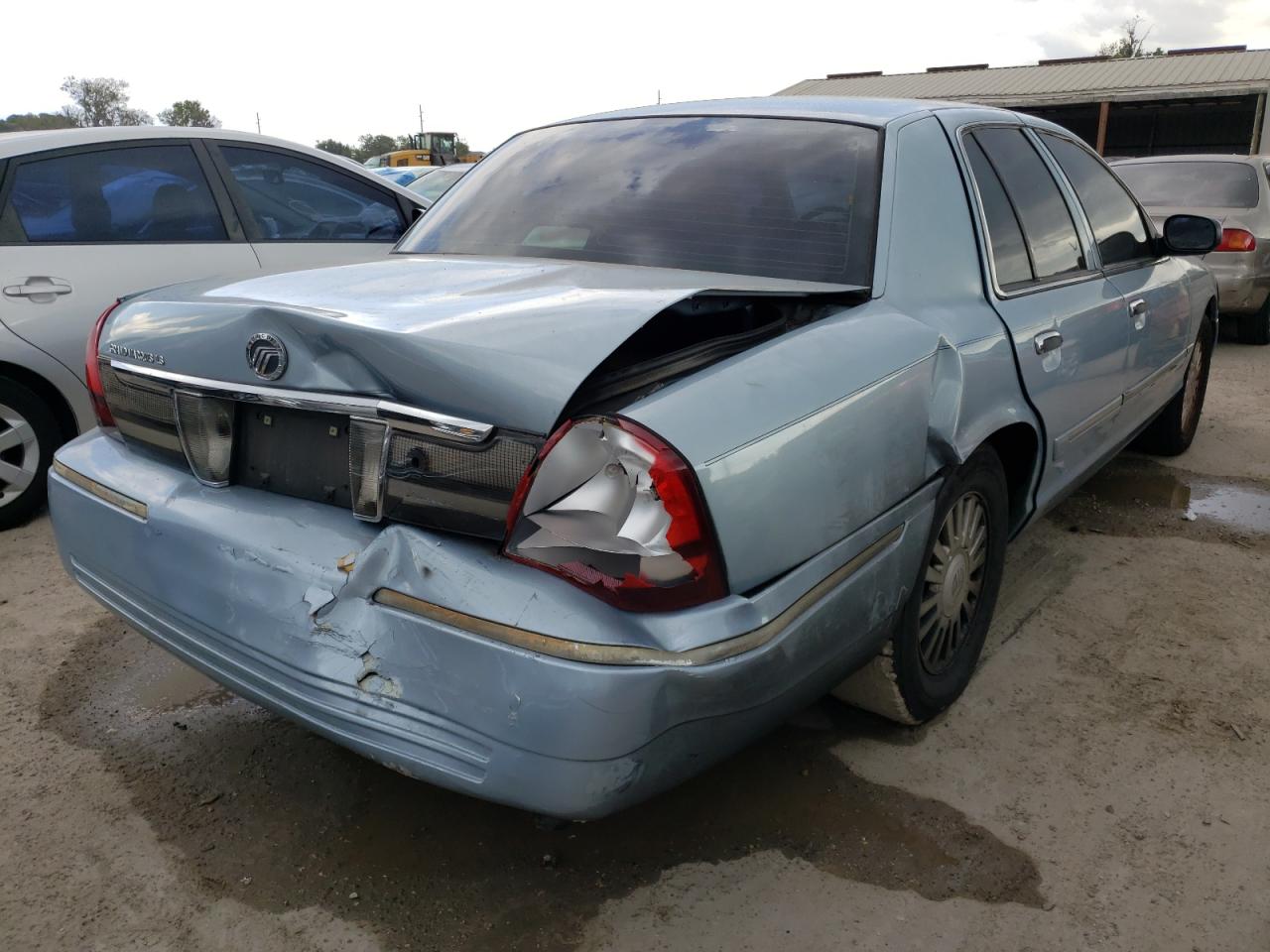 Photo 4 from auction – 2007 MERCURY GRAND MARQ with VIN 2MEFM75V07X614343