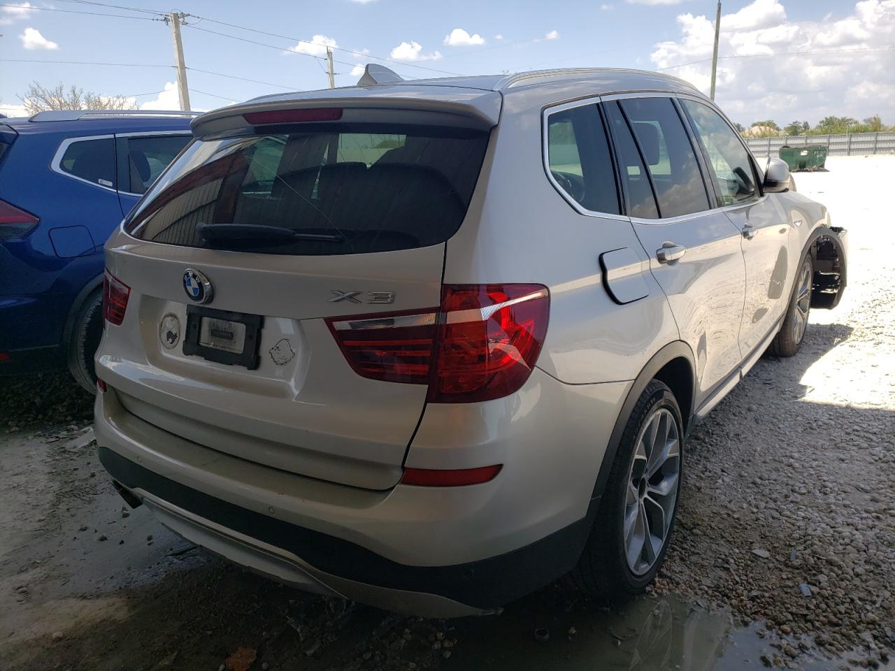 Photo 4 from auction – 2016 BMW X3 SDRIVE2 with VIN 5UXWZ7C56G0R33250