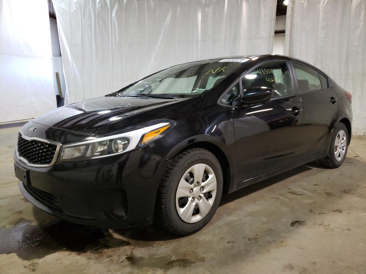 Photo 2 from auction – 2017 KIA FORTE LX with VIN 3KPFK4A78HE012620