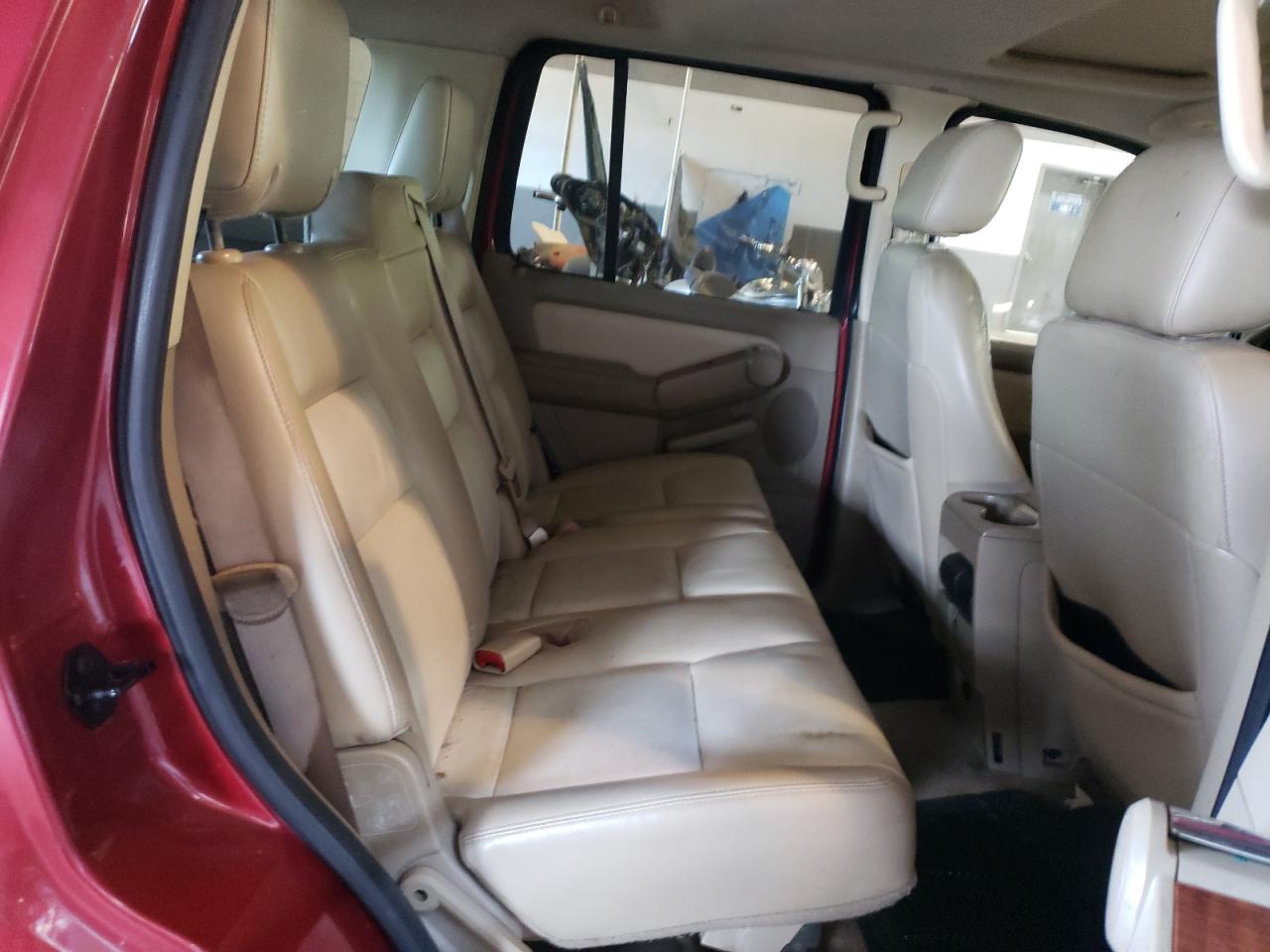 Photo 6 from auction – 2007 FORD EXPLORER E with VIN 1FMEU74E87UB72882