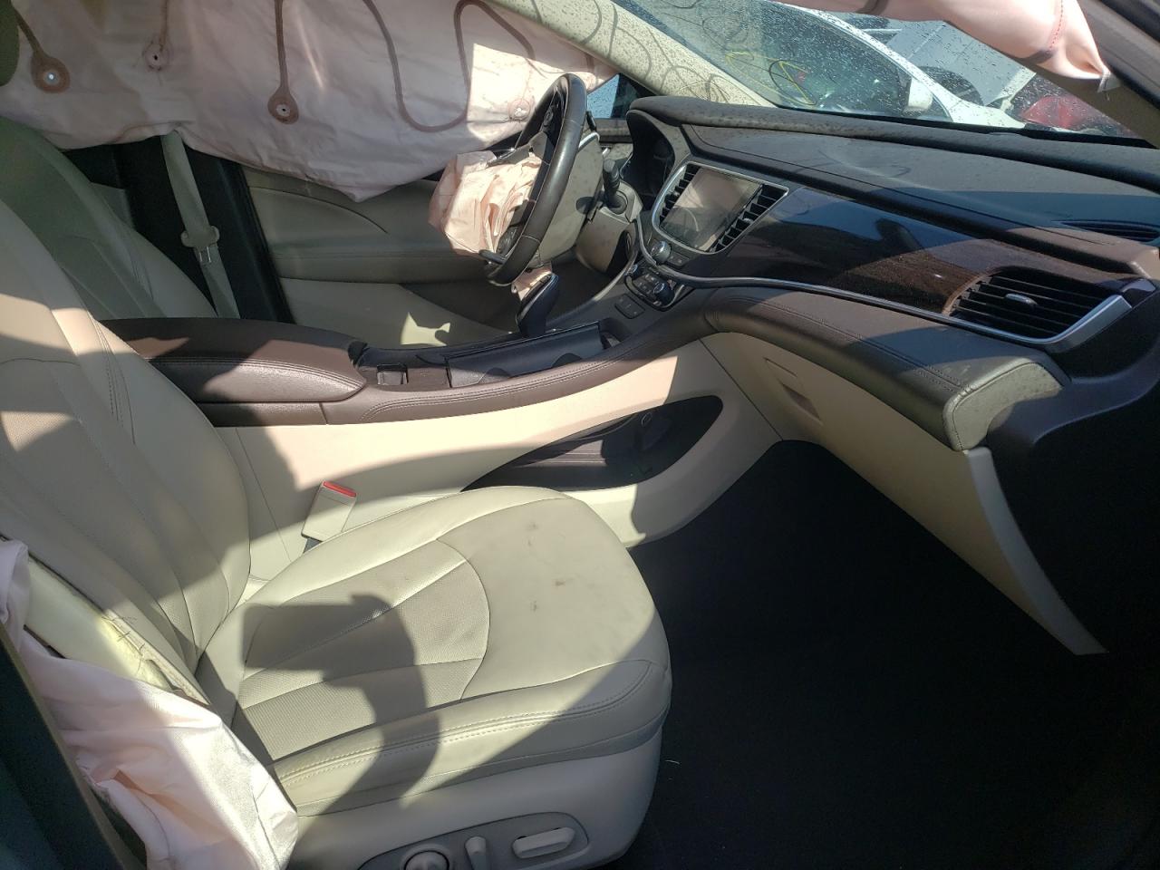 Photo 5 from auction – 2017 BUICK LACROSSE E with VIN 1G4ZP5SS0HU132240