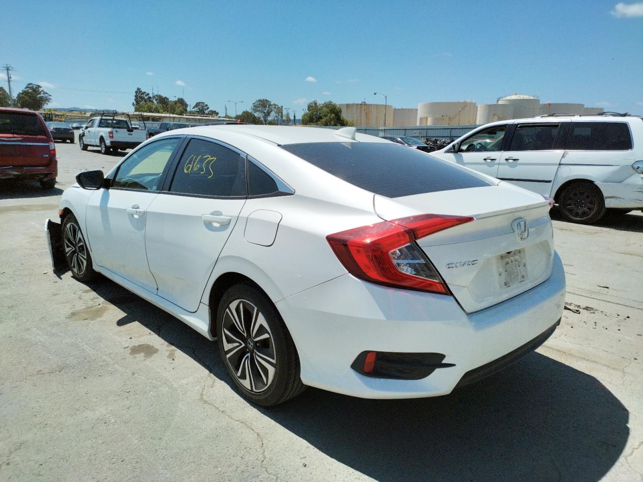 Photo 3 from auction – 2016 HONDA CIVIC EXL with VIN 19XFC1F76GE210258