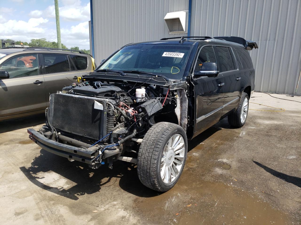 Photo 2 from auction – 2015 CADILLAC ESCALADE E with VIN 1GYS4SKJ4FR662189