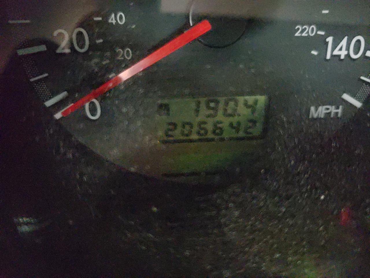 Photo 8 from auction – 2004 SUBARU FORESTER 2 with VIN JF1SG69674G740954