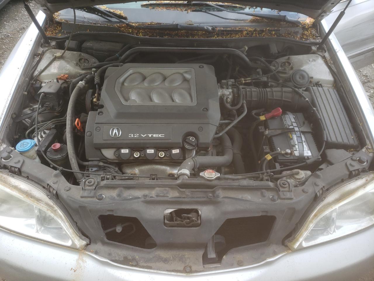 Photo 7 from auction – 1999 ACURA 3.2TL with VIN 19UUA5653XA012972