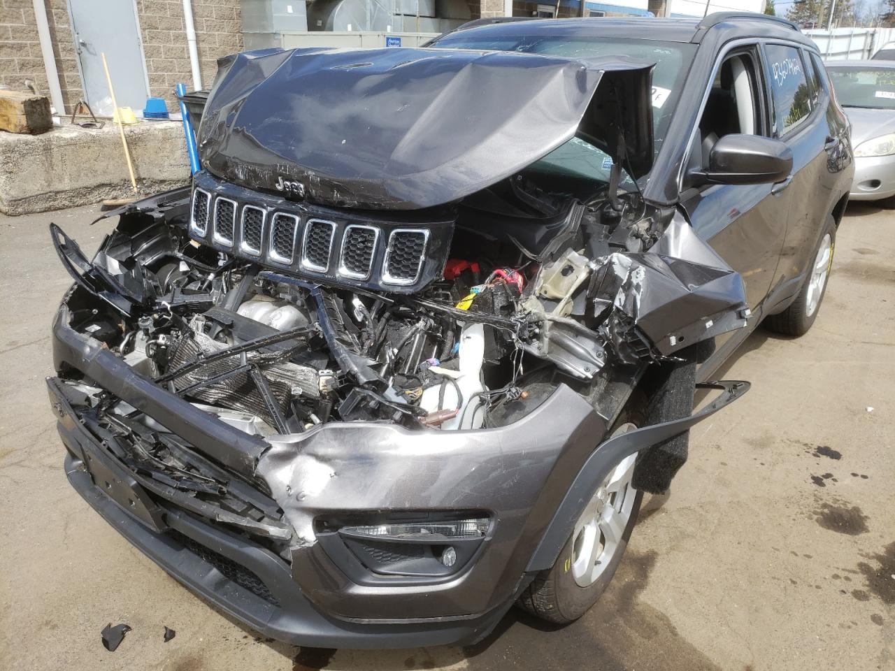 Photo 2 from auction – 2019 JEEP COMPASS LA with VIN 3C4NJDBB6KT629762
