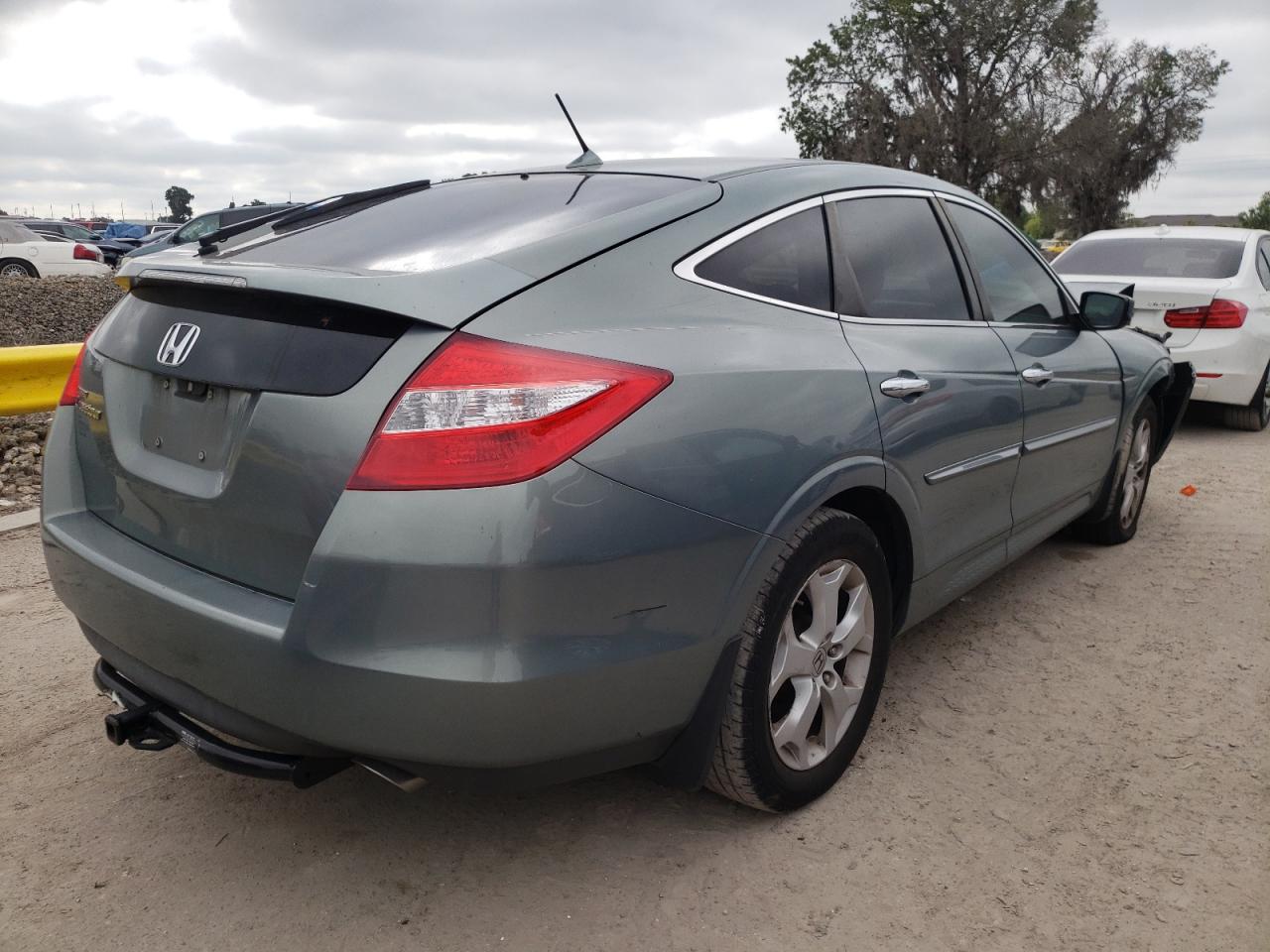 Photo 4 from auction – 2011 HONDA ACCORD CRO with VIN 5J6TF1H53BL003262