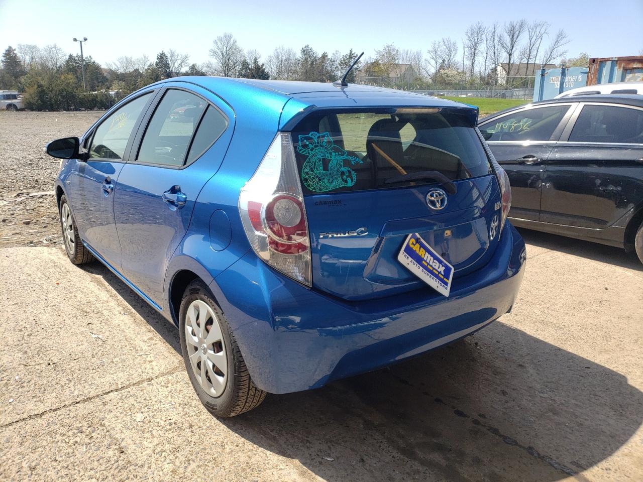 Photo 3 from auction – 2012 TOYOTA PRIUS C with VIN JTDKDTB30C1022696