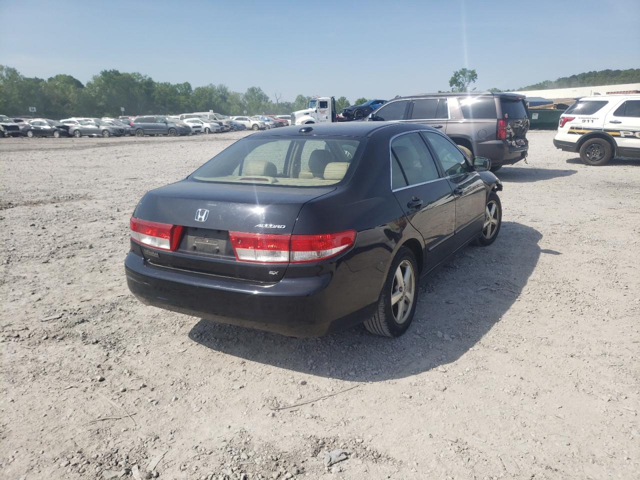 Photo 4 from auction – 2004 HONDA ACCORD EX with VIN JHMCM56844C010335