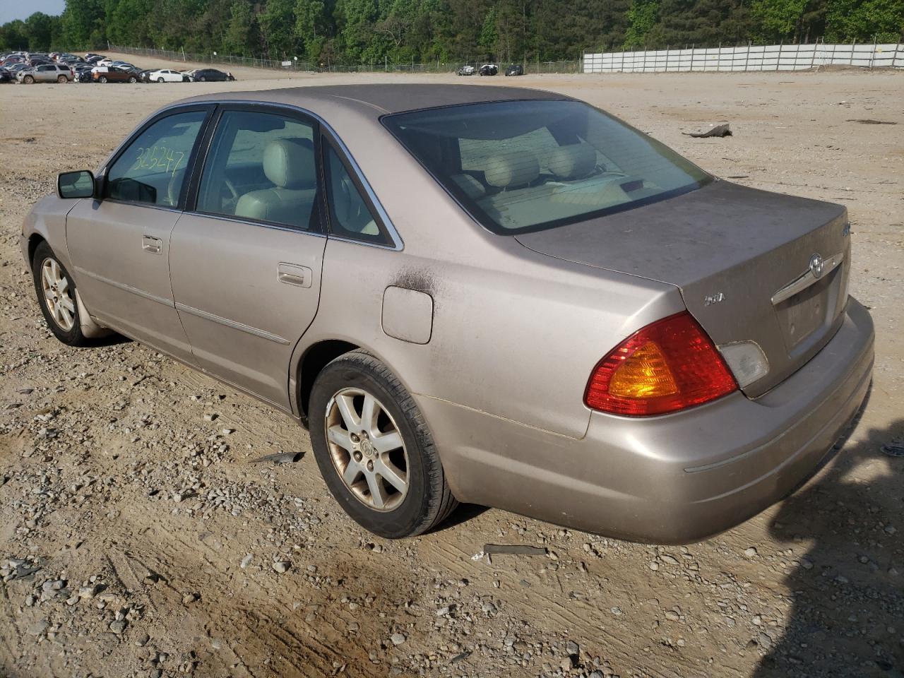 Photo 3 from auction – 2001 TOYOTA AVALON XL with VIN 4T1BF28B11U119013