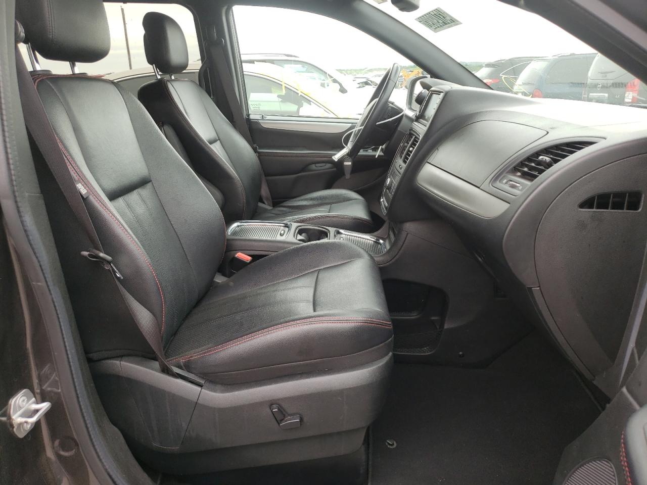 Photo 5 from auction – 2019 DODGE GRAND CARA with VIN 2C4RDGEG8KR641495