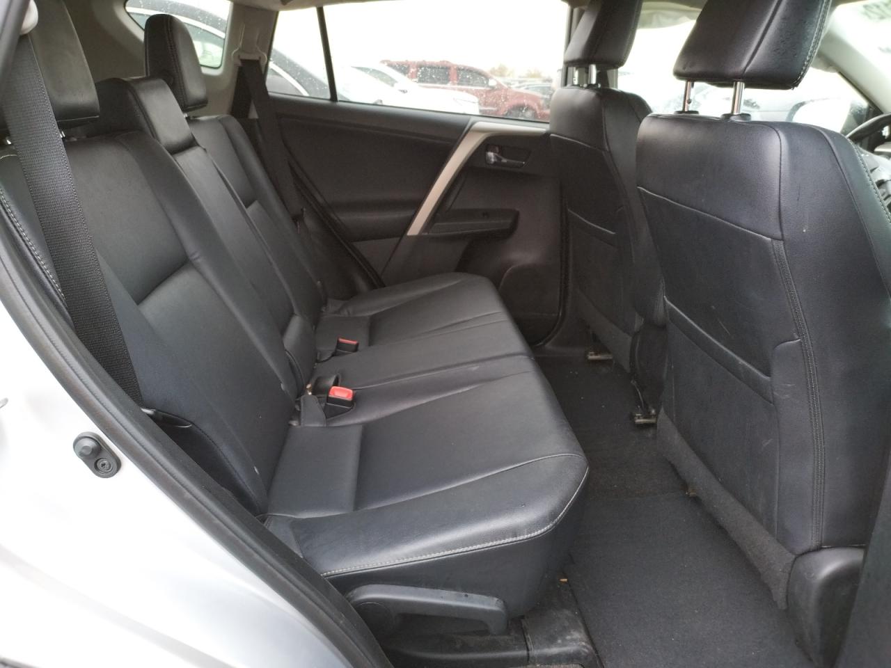 Photo 6 from auction – 2014 TOYOTA RAV4 LIMIT with VIN 2T3DFREV6EW153400
