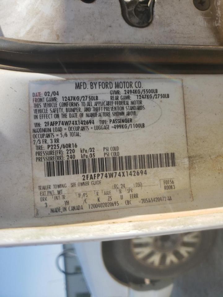 Photo 10 from auction – 2004 FORD CROWN VICT with VIN 2FAFP74W74X142694
