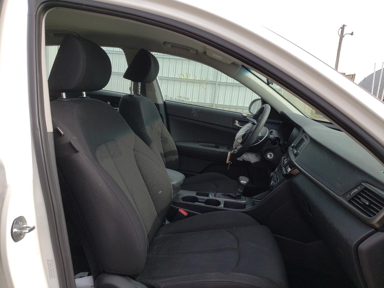 Photo 5 from auction – 2016 KIA OPTIMA LX with VIN KNAGT4L38G5104846