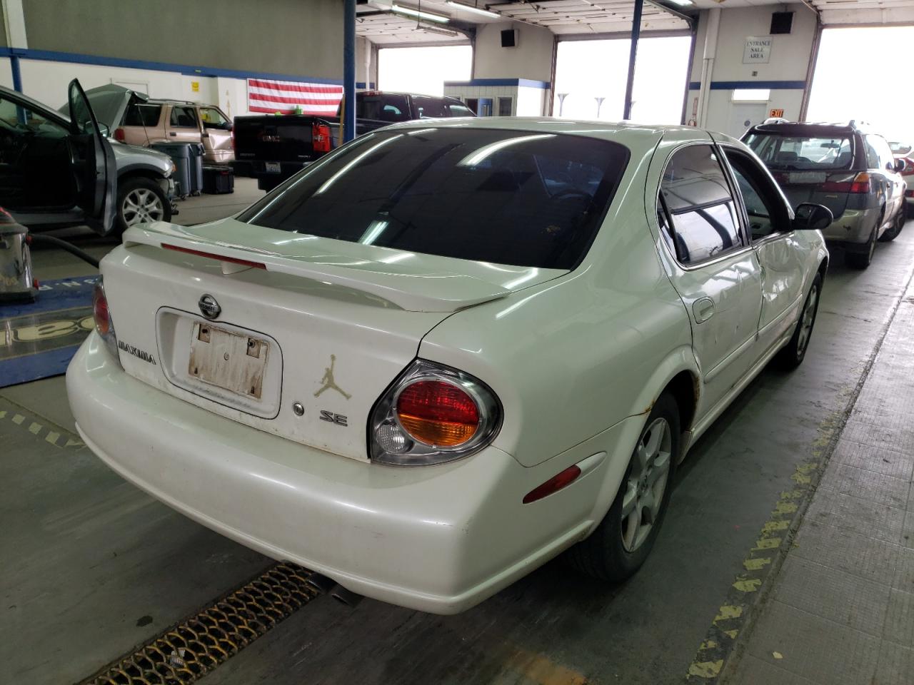 Photo 4 from auction – 2002 NISSAN MAXIMA GLE with VIN JN1DA31D32T402004