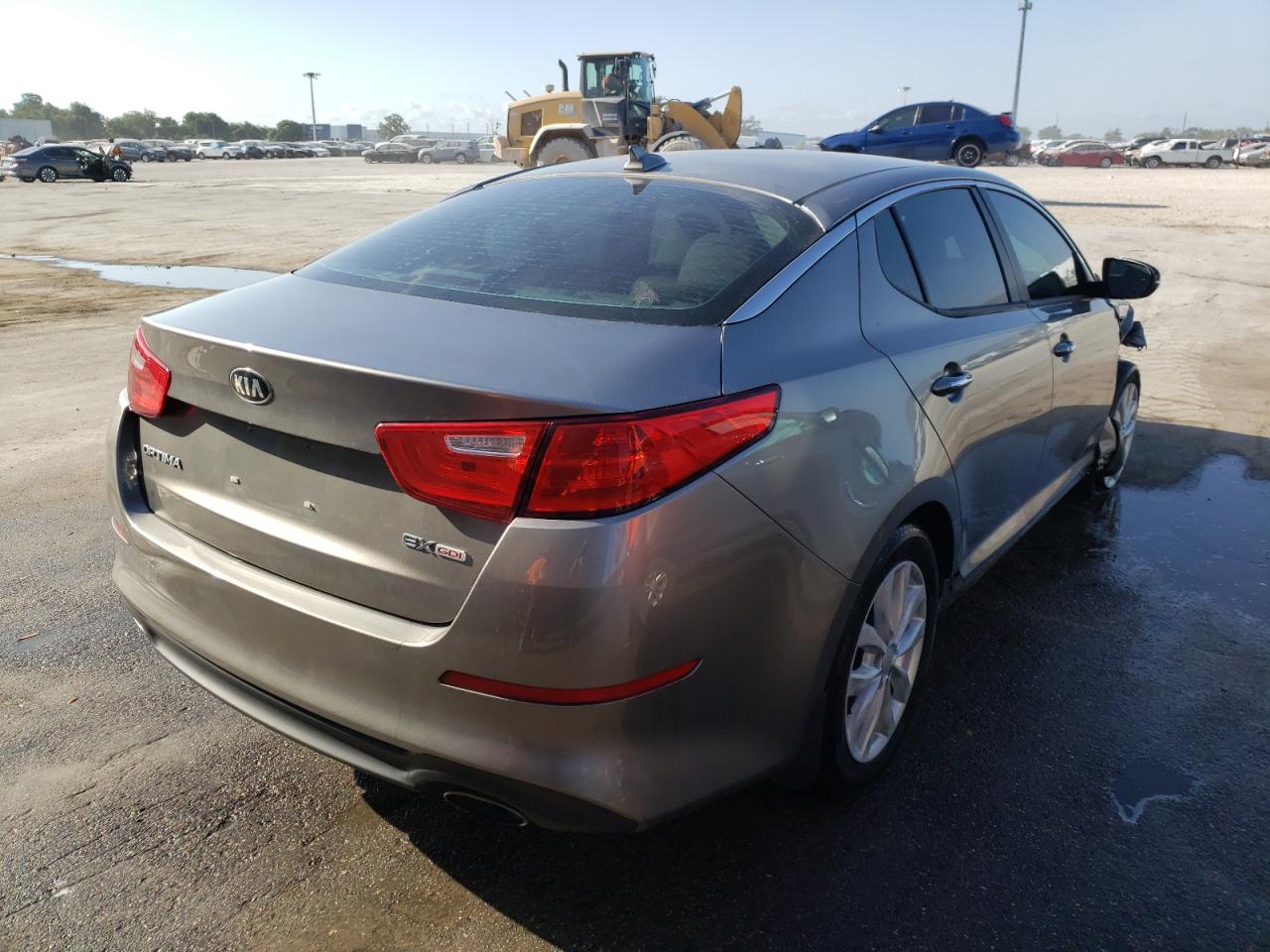 Photo 4 from auction – 2015 KIA OPTIMA EX with VIN 5XXGN4A76FG496500